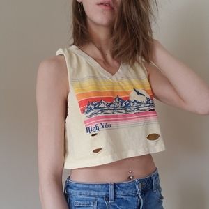 Hike Vibes crop top